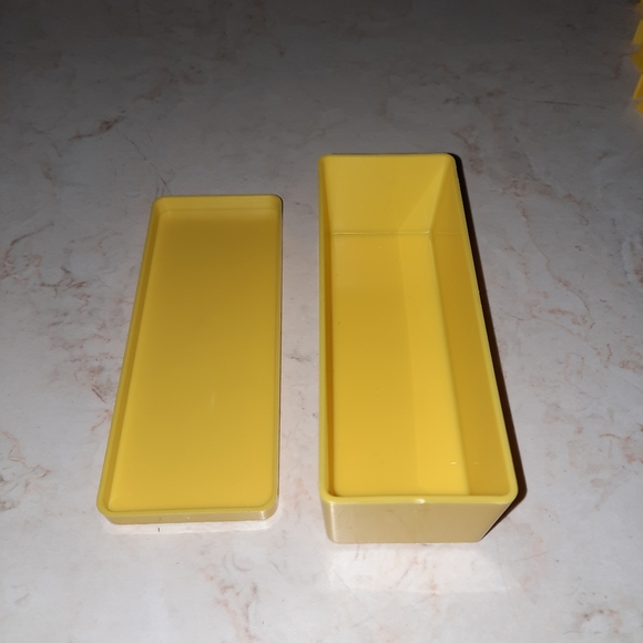 Castle Risk Vintage Game Replacement Pieces YELLOW - Picture 4 of 5